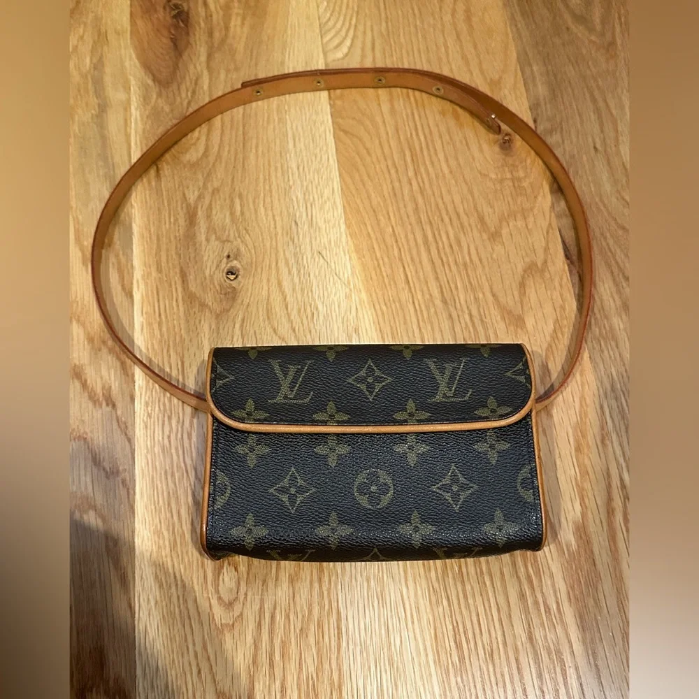 Louis Vuitton Brown and Tan Crossbody Bag - Picture 6 of 16